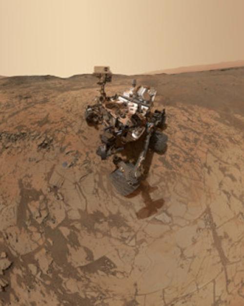		Mars Rover on dirt
	