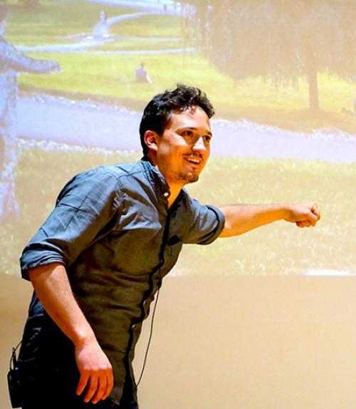  Andrew Moisey, assistant professor of the history of art and visual studies, delivers the talk “Forever Your Journey: Capturing the Experience of Faraway Places, 1700-1900” at Reunion