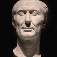  Bust of Caesar&#039;s head