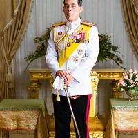  Thai king posed with a sword and full military uniform