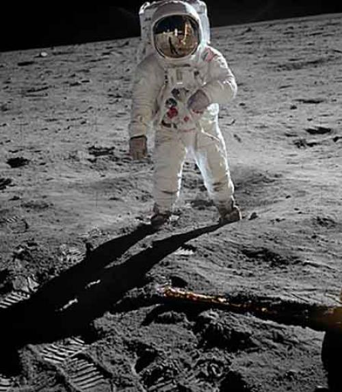  Buzz Aldrin in a spacesuit on the Moon