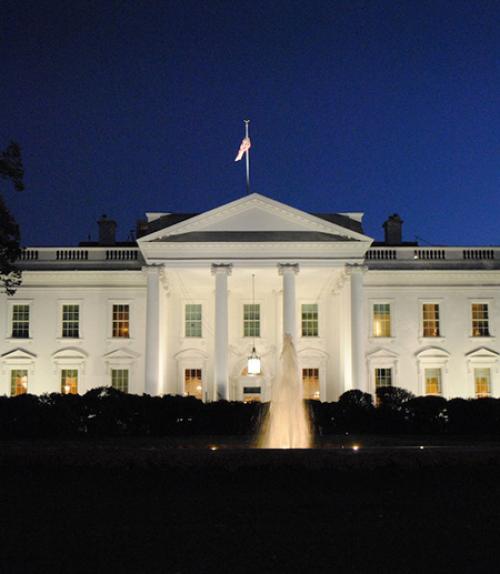 White House at night