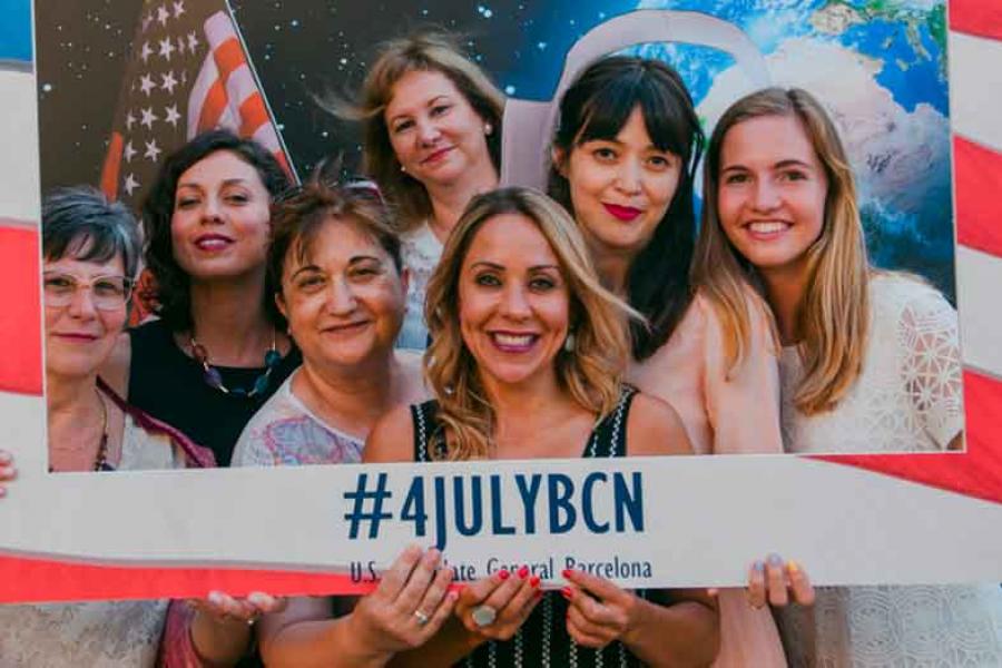 Students posing during a summer internship in Barcelona, Spain