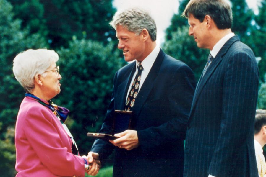 Vera Rubin, with President Clinton and Vice President Gore