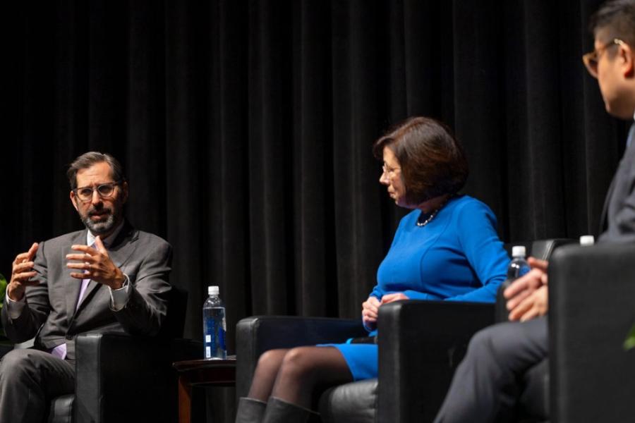 David Folkenflik ’91 (left) moderates the panel “Free Press in a Free Society: U.S. Newsrooms on the Front Lines” with Suzanne Mettler, the John L. Senior Professor of American Institutions in government, and Sewell Chan, editor-in-chief of The Texas Tribune.
