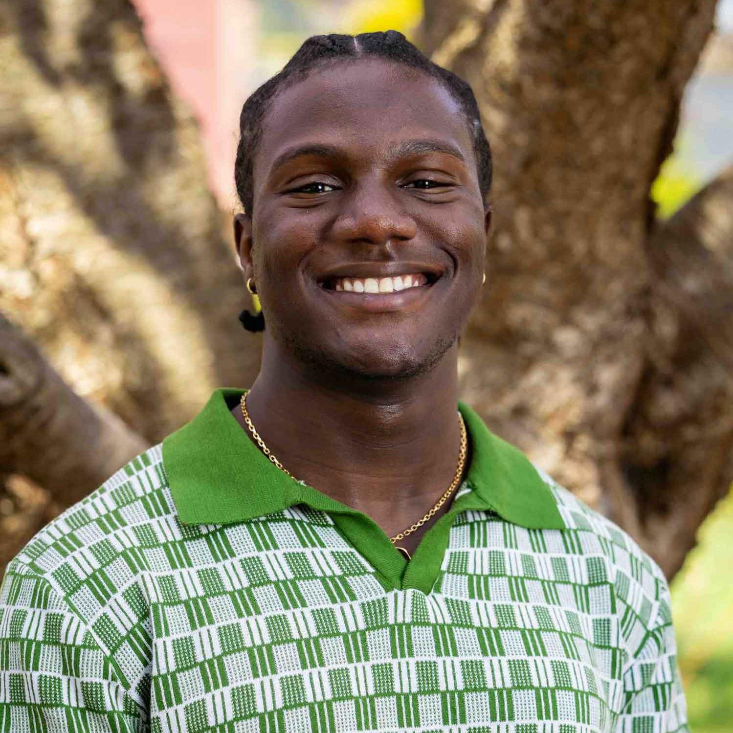 		person smiling
	