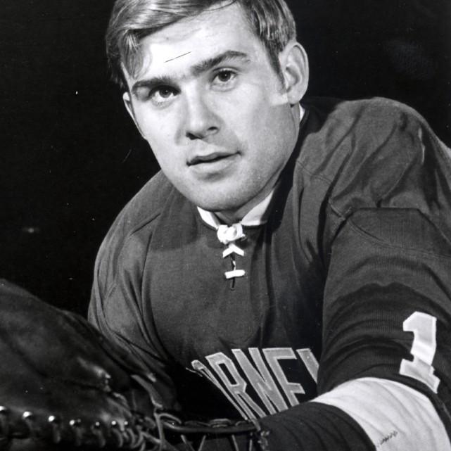 		Ken Dryden, in hockey uniform.
	