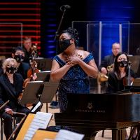 woman at the piano