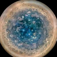  Cylcones on Jupiter&#039;s north pole