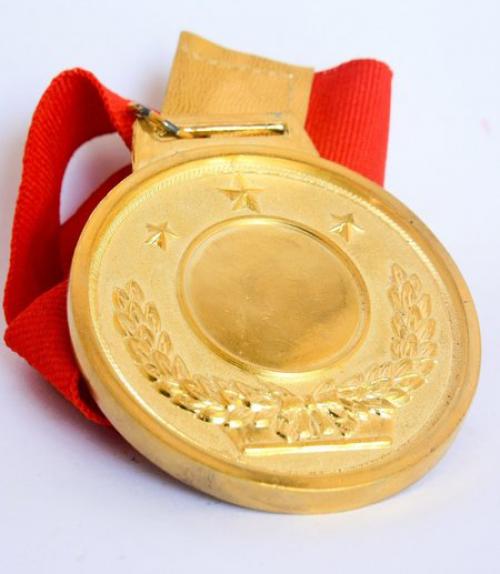  Fake medal