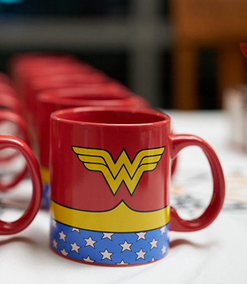  Wonder Woman mug on white table