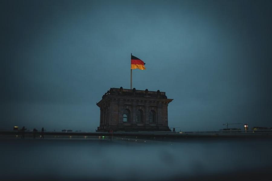 German flag on top of Berlin Reichstag