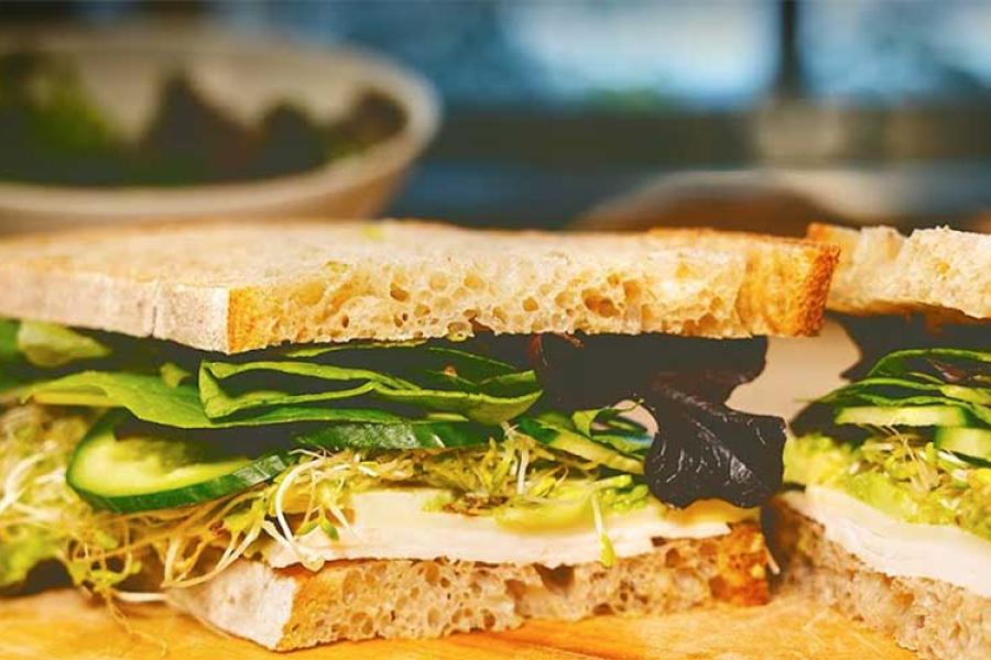 Sandwich with lots of vegetables, close-up