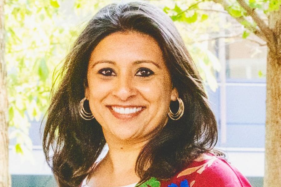 Fatema Gunja Sumar ’01