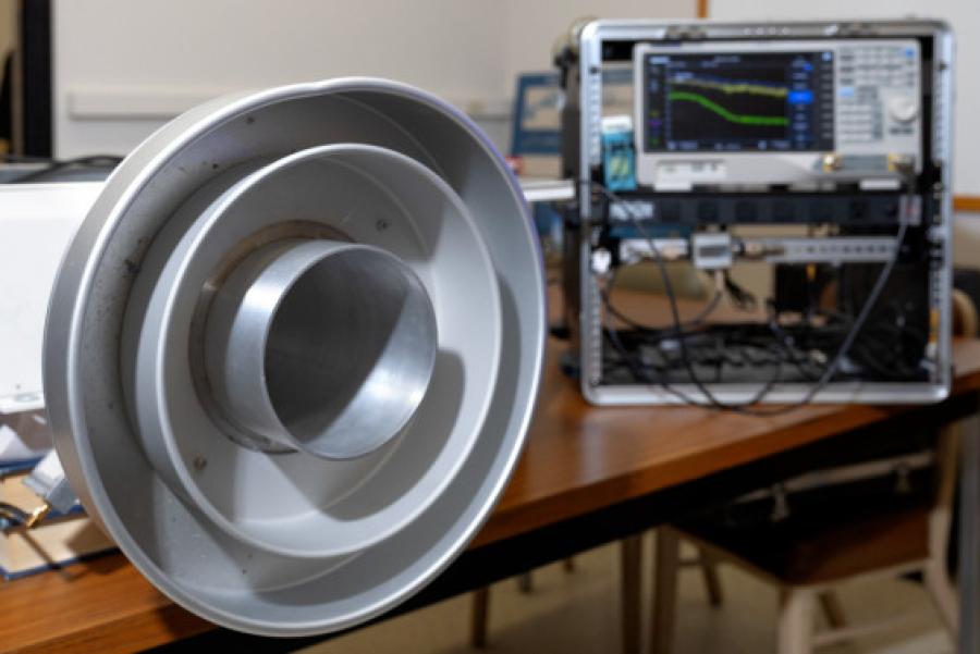 The top of the Global Radio Explorer telescope Three cake pans nested – and used as the top of a telescope